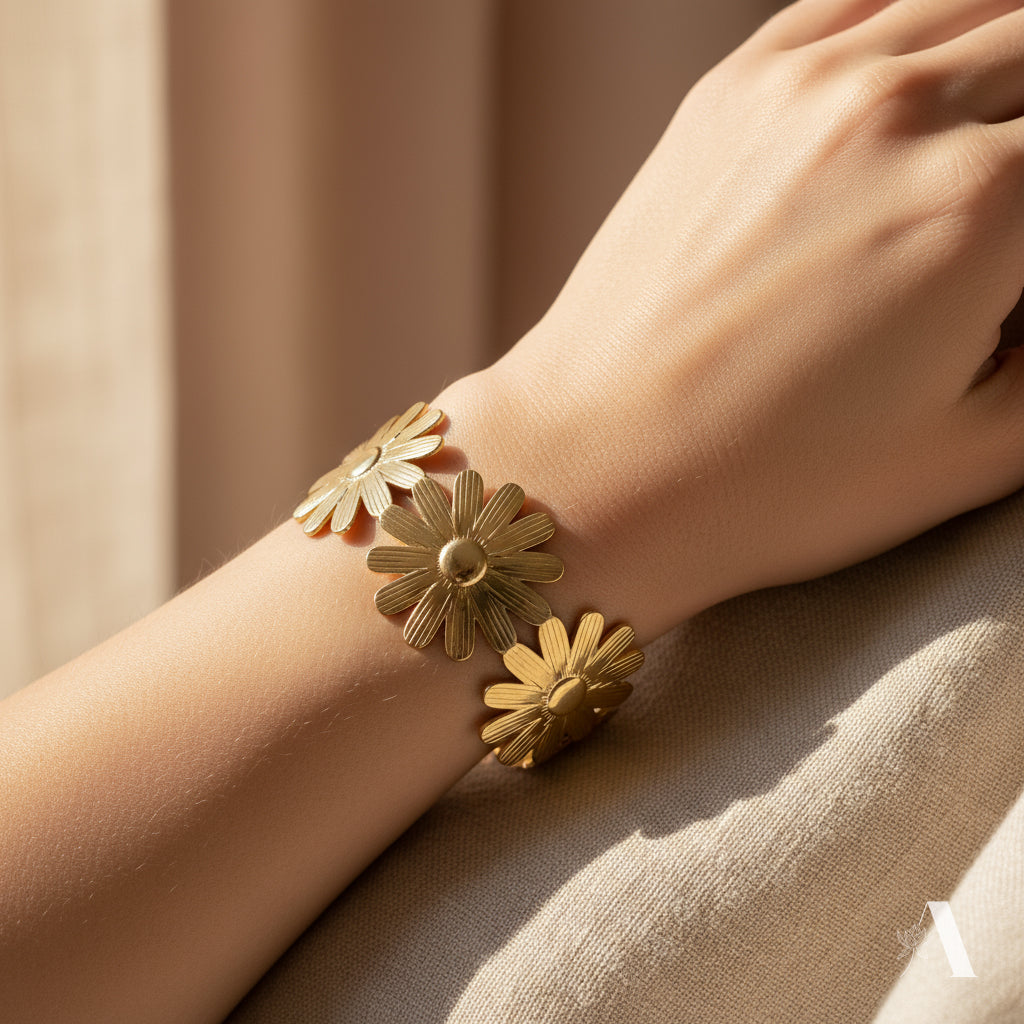 Daisy Flower Cuff