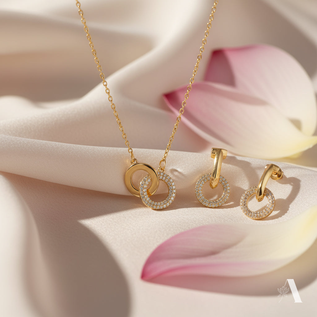 Interlocked Circle Necklace and Earring Set