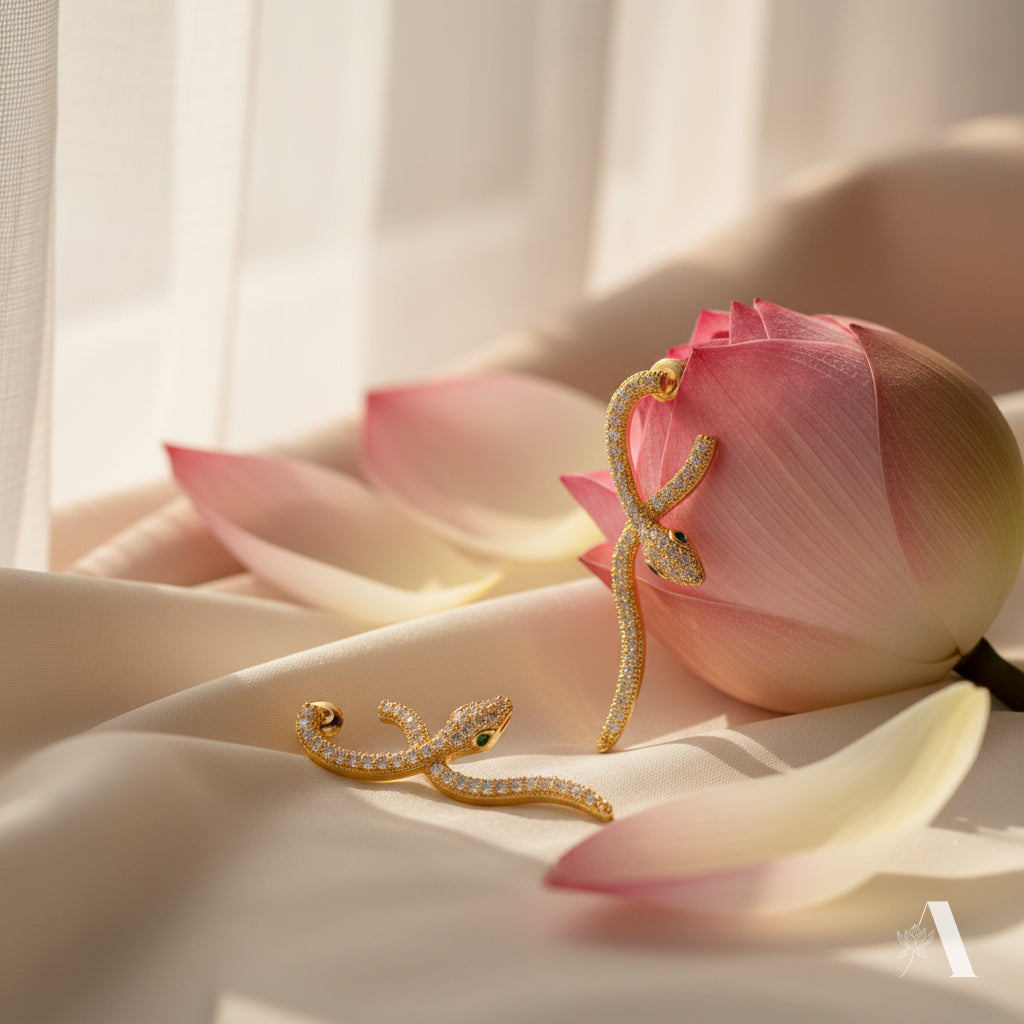 Serpentine Glimmer Emerald Hoops