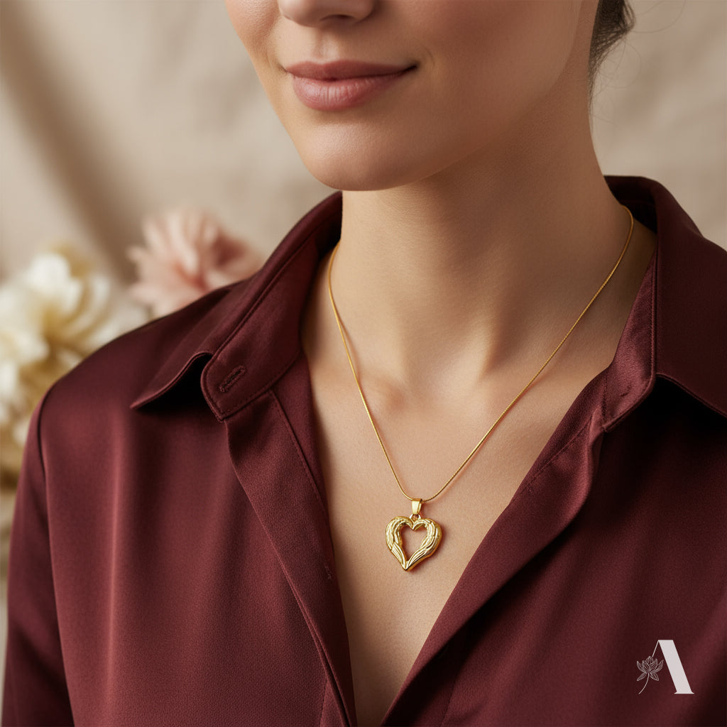 Textured Heart Pendant Necklace