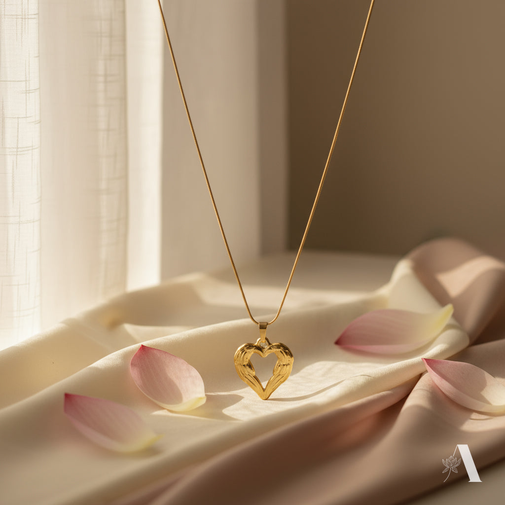 Textured Heart Pendant Necklace